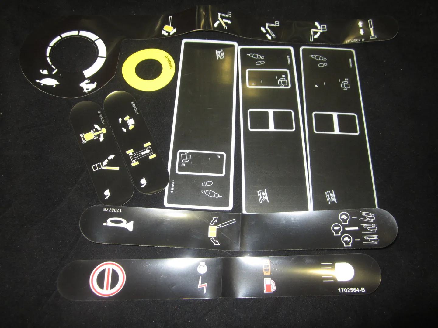 1001109194 | KIT, PLATFORM CONSOLE DECAL