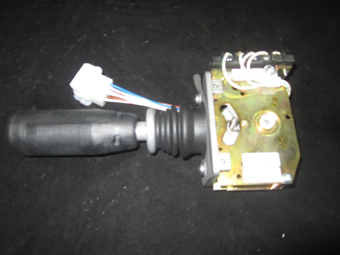 1600283EX | REMAN CONTROLLER, DRIVE, STEER