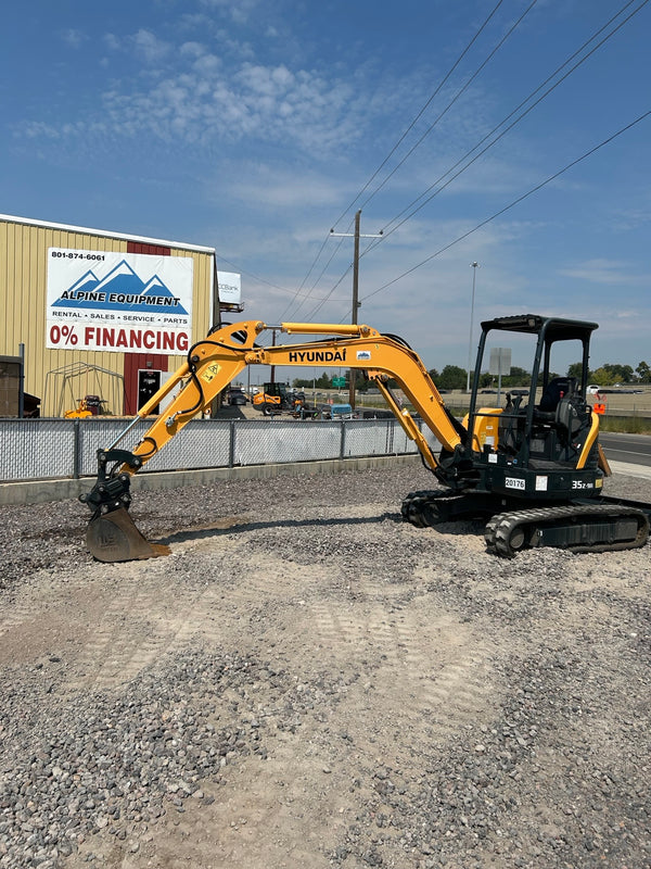 8k–9k lb Mini Excavator rental for compact digging, utilities, and 360° swing capability.