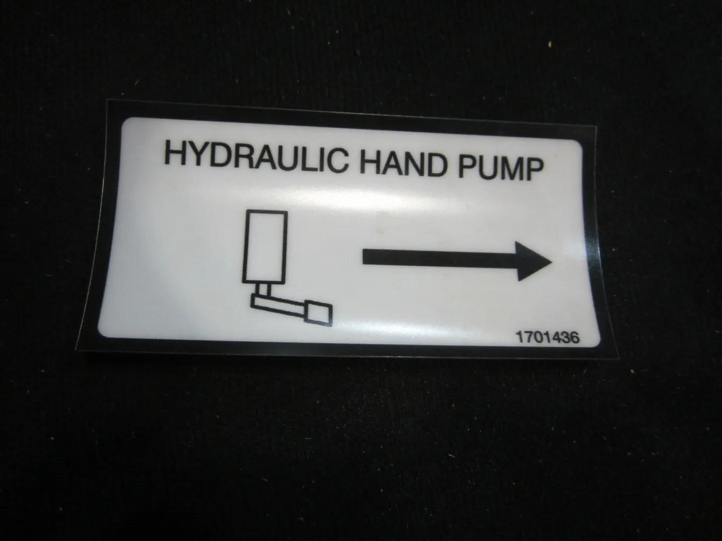 1701436 | DECAL, HYD HAND PUMP