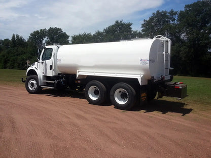 4000-Gallon Water Truck