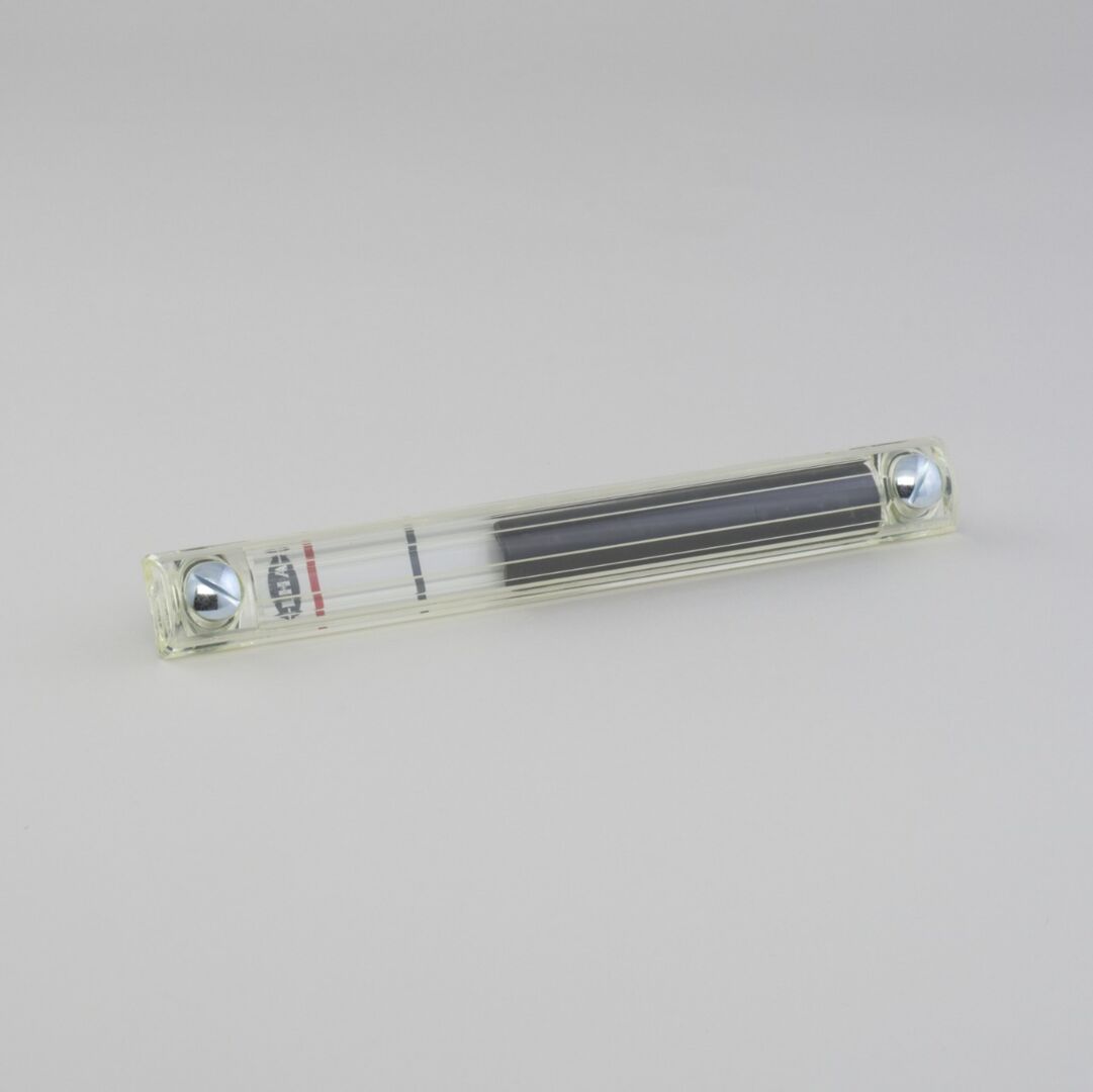 P562435 | D/S,HYDRAULIC LEVEL GAUGE