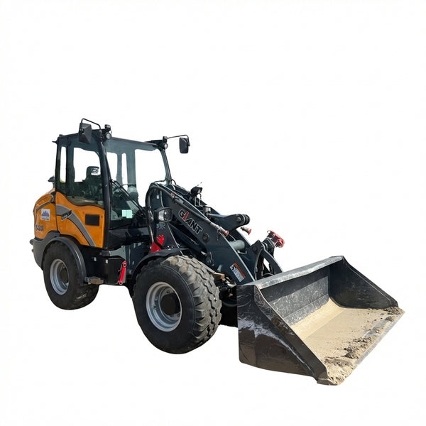 GIANT G5000 Compact Wheel Loader (10,000 lb)